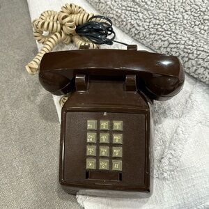 Vintage Brown‎ Touch-Tone Push Button Desk Phone North Supply Co. Premier 1989